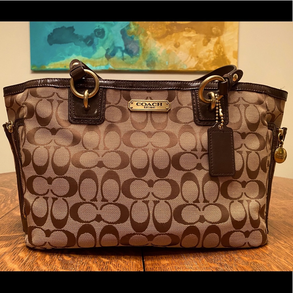 Coach Handbag *Fall Sale!*